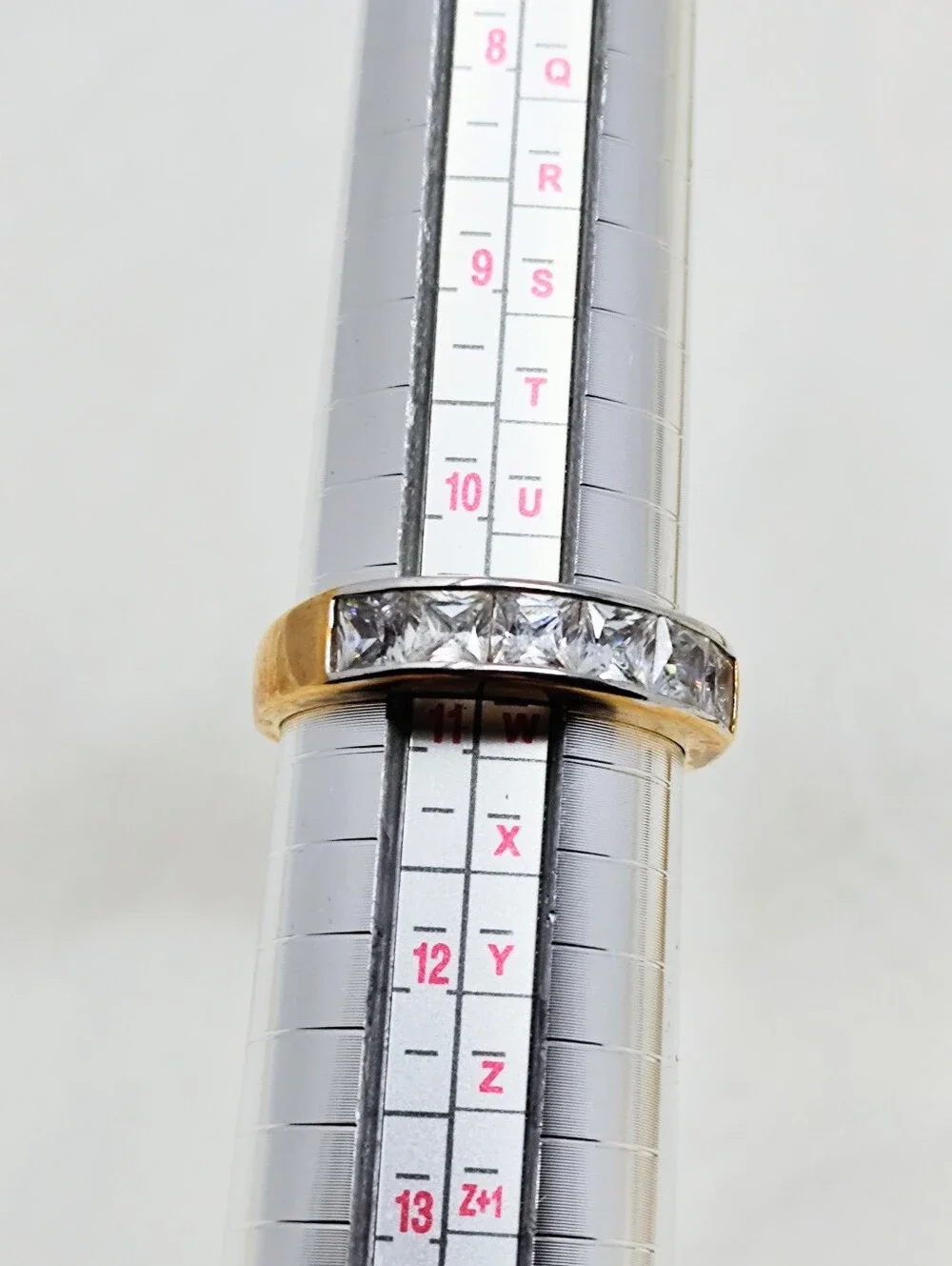 Vintage Size 12 Classic Ring In Gold Tone With Square Crystal Accent Stones